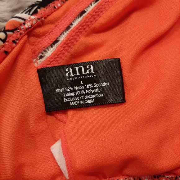 ANA halter bikini top Size Large - Picture 5 of 6